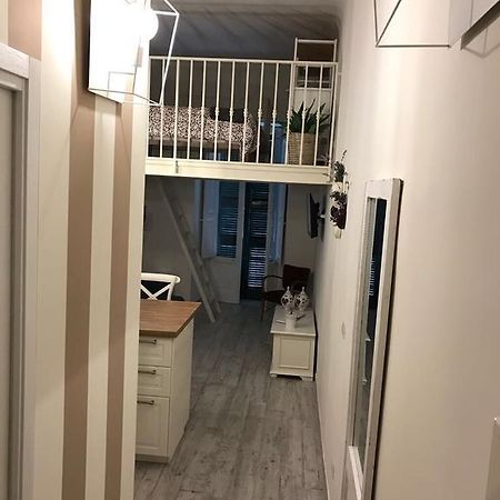 Appartement Bianco Melograno à Bari Extérieur photo