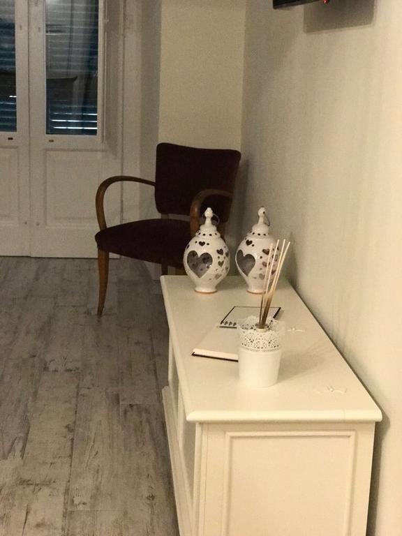 Appartement Bianco Melograno à Bari Extérieur photo